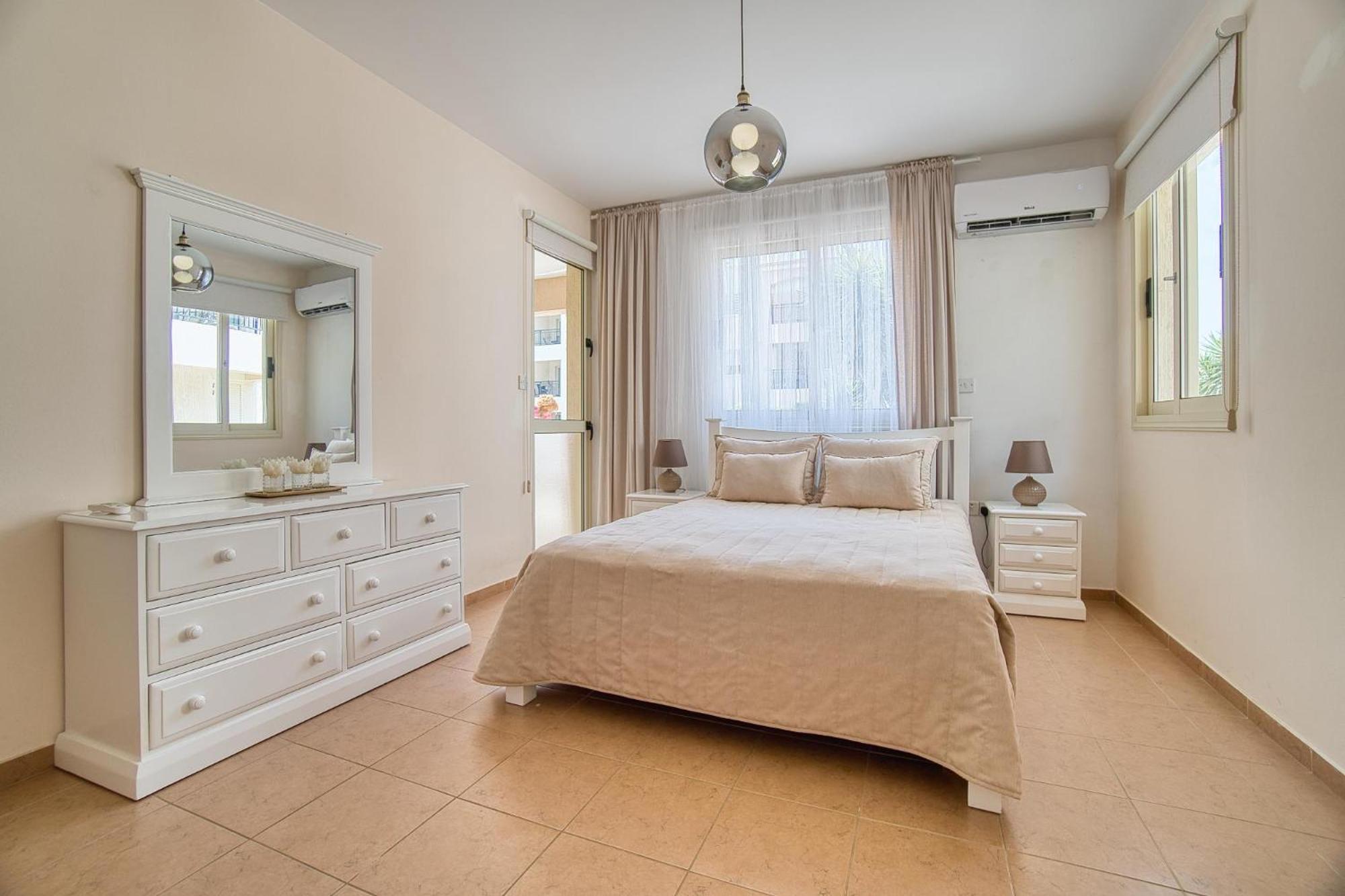 Royal Seacrest F G6 Apartment Paphos Exterior photo